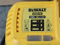 Dewalt xr snellader dcb118 type 1 - afbeelding 2 van  5