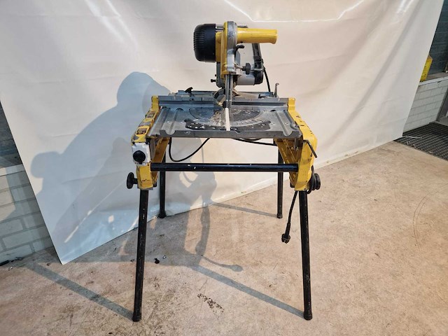 Dewalt zaagtafel - afbeelding 2 van  2