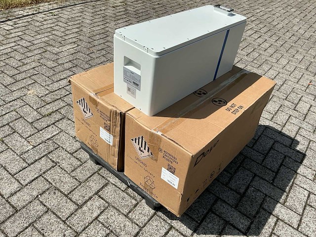 Deye ai-w5.1-b batterijopslag module (3x) - afbeelding 1 van  12