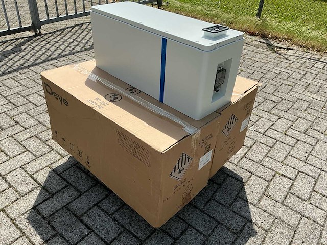 Deye ai-w5.1-b batterijopslag module (3x) - afbeelding 10 van  12