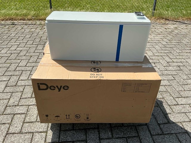 Deye ai-w5.1-b batterijopslag module (3x) - afbeelding 11 van  12