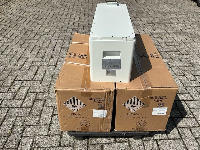 Deye ai-w5.1-b batterijopslag module (3x) - afbeelding 6 van  13