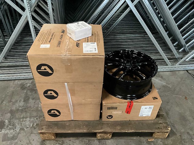 Dezent - ttrf8ba51e 112x5 7,5jx18h2 velgenset - velg - afbeelding 1 van  5