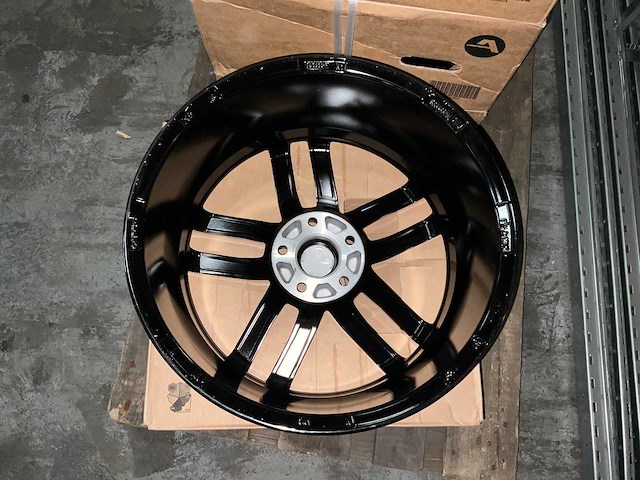 Dezent - ttrf8ba51e 112x5 7,5jx18h2 velgenset - velg - afbeelding 5 van  5