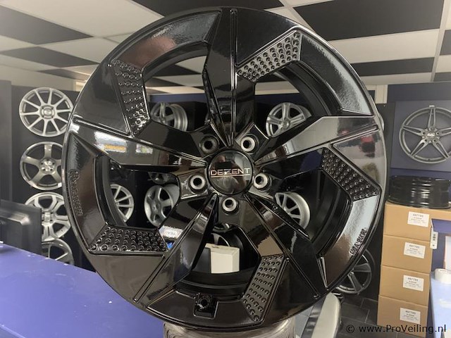 Dezent airo aluminium velgenset - 5x114.3 8j et40 64.1 - afbeelding 1 van  1