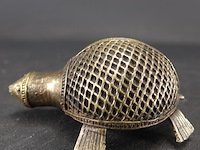 Dhokra koperen indiaas schildpadbeeldje - afbeelding 2 van  5