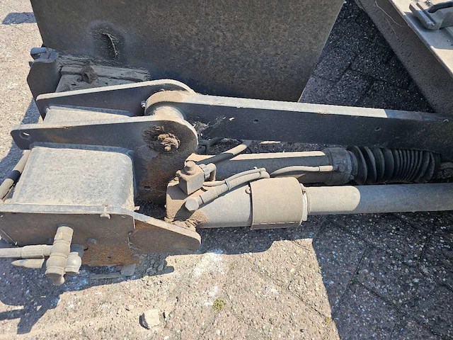 Dhollandia - laadklep 2500 kg - afbeelding 2 van  19