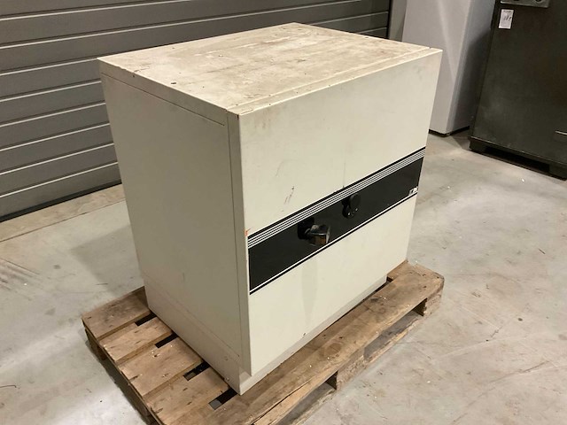 Di kluis - afbeelding 2 van  6