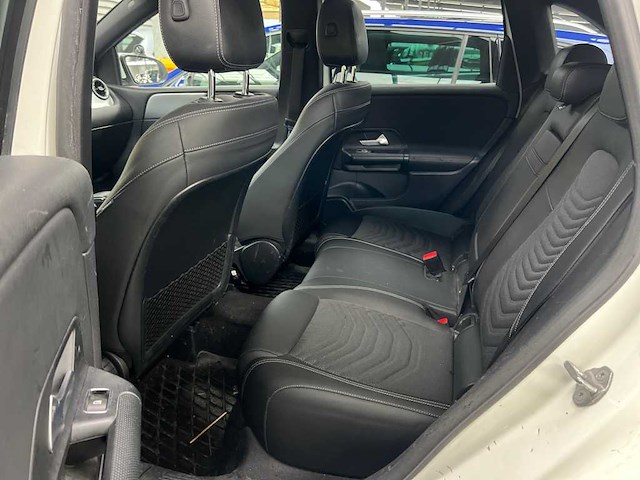 Diagnose mercedes-benz b-klasse 200d advantage, l-919-bd - afbeelding 4 van  13