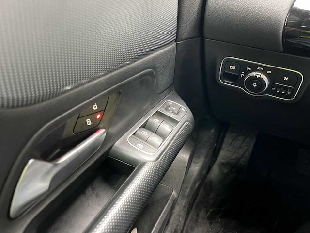 Diagnose mercedes-benz b-klasse 200d advantage, l-919-bd - afbeelding 13 van  13
