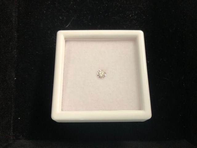 Diamant - 0.26 carat natuurlijke roze gekleurde briljant geslepen diamant - afbeelding 3 van  4