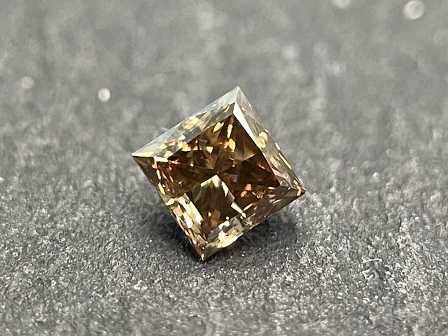 Diamant - 0.34 carat natuurlijke diamant - afbeelding 1 van  5