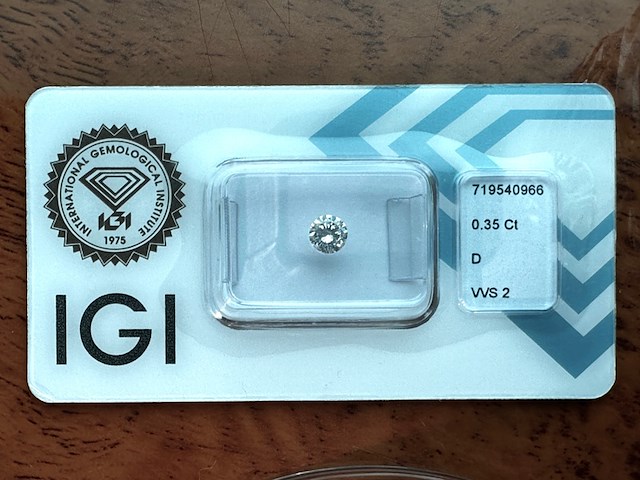 Diamant - 0.35 carat natuurlijke starcut briljant geslepen diamant (gecertificeerd) - afbeelding 1 van  5