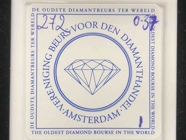 Diamant - 0.37 carat natuurlijke gekleurde diamant - afbeelding 3 van  5