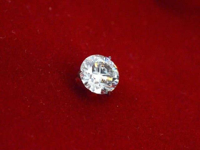Diamant - 0.43 carat natuurlijke starcut briljant geslepen diamant (gecertificeerd) - afbeelding 4 van  6
