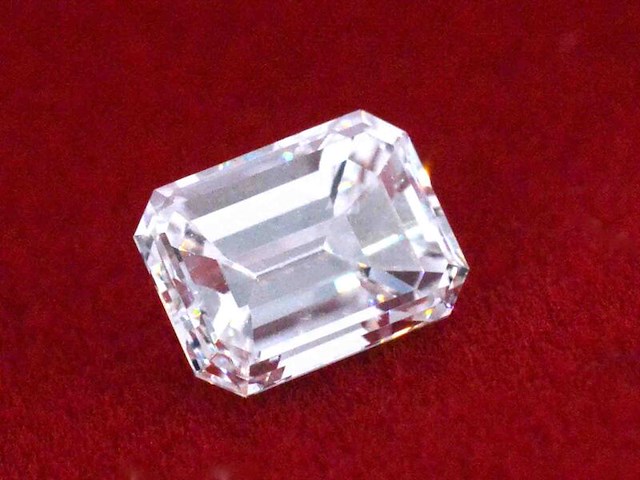 Diamant - 0.70 carat diamant (gecertificeerd) - afbeelding 3 van  4