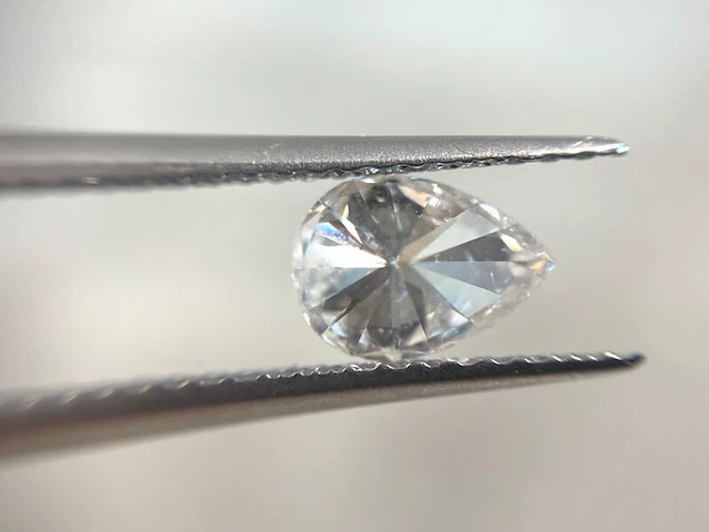 Diamant - 0.71 carat natuurlijke diamant (gecertificeerd) - afbeelding 2 van  5