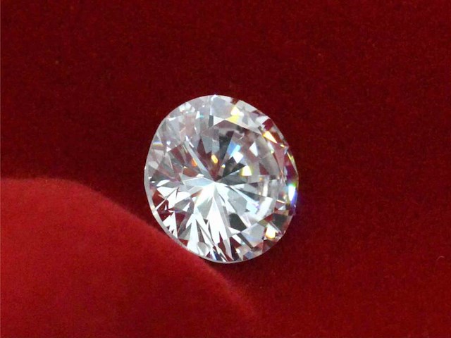 Diamant - 0.71 carat natuurlijke starcut briljant geslepen diamant (gecertificeerd) - afbeelding 4 van  4