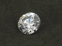 Diamant - 0.76 carat echte diamant (gecertificeerd) - afbeelding 1 van  2