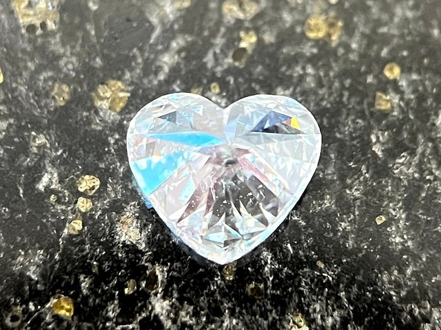Diamant - 1.00 carat natuurlijke hart geslepen diamant (gia gecertificeerd) - afbeelding 2 van  7