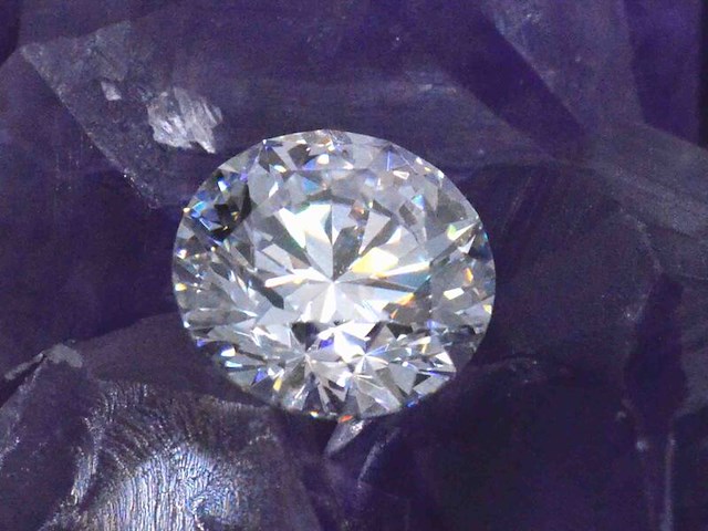 Diamant - 1.00 carat natuurlijke starcut briljant geslepen diamant (gecertificeerd) - afbeelding 4 van  4