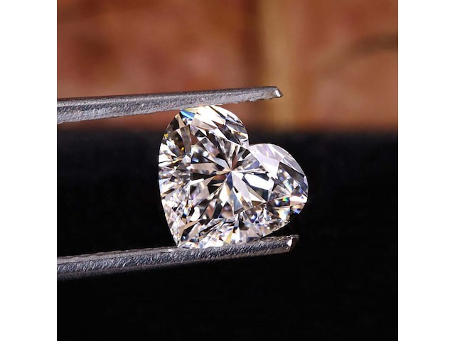 Diamant - 1.00ct heart brilliant cut (igi gecertificeerd) - afbeelding 1 van  5
