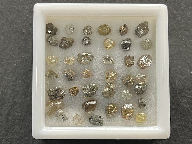 Diamant - 10.14 carat ruwe diamant - afbeelding 1 van  2