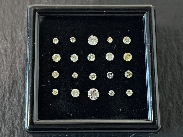Diamant - 1.03 carat natuurlijke briljant geslepen diamant - afbeelding 1 van  4