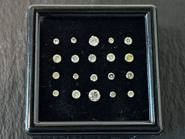 Diamant - 1.03 carat natuurlijke briljant geslepen diamant - afbeelding 1 van  4