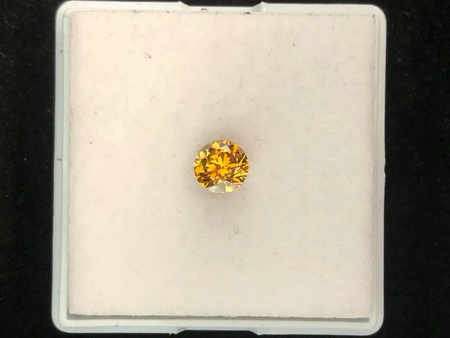 Diamant - 1.05 carat natuurlijke fancy colour diamant (gecertificeerd) - afbeelding 2 van  5