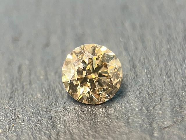 Diamant - 1.49 natuurlijke diamant - afbeelding 1 van  5