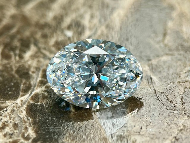 Diamant - 1.50 carat natuurlijke ovaal geslepen diamant (gecertificeerd) - afbeelding 1 van  6