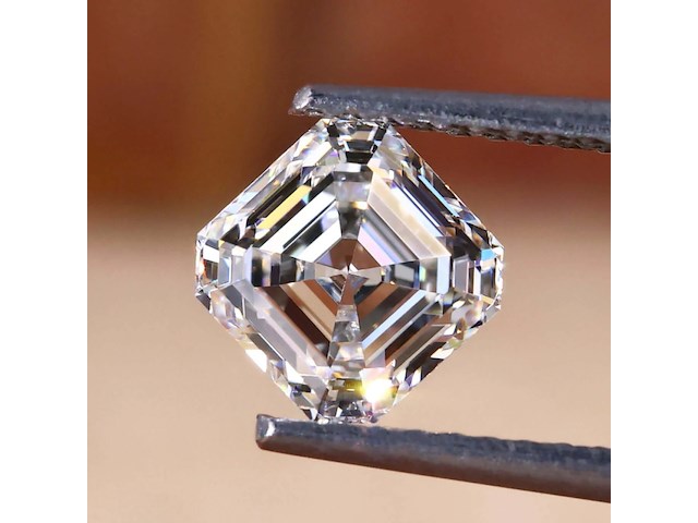 Diamant - 1.54ct asscher cut ( igi gecertificeerd ) - afbeelding 1 van  6