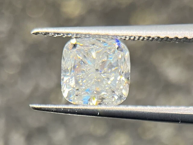 Diamant - 1.71 carat echte diamant (gecertificeerd) - afbeelding 1 van  5