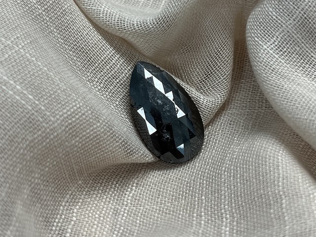 Diamant - 18.41 carat natuurlijke zwarte diamant (gecertificeerd) - afbeelding 1 van  4