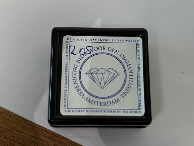 Diamant - 2.05 carat natuurlijke baguette geslepen diamant - afbeelding 2 van  2