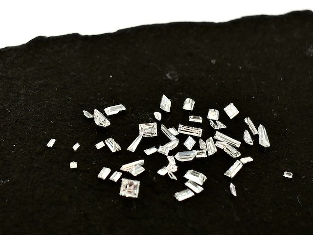Diamant - 2.05 carat natuurlijke baguette geslepen diamant - afbeelding 1 van  4