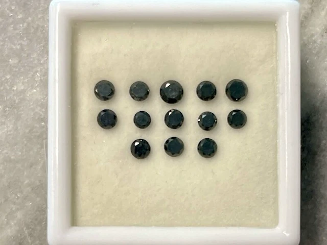 Diamant - 2.08 carat natuurlijke zwarte diamant (gecertificeerd) - afbeelding 1 van  4