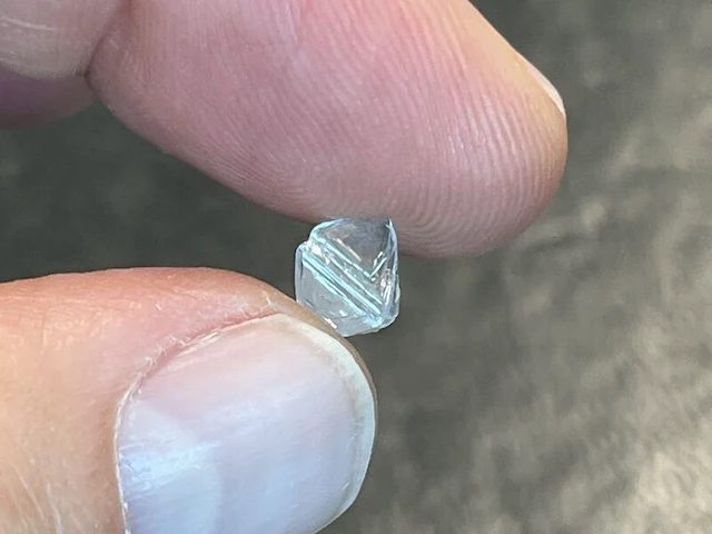 Diamant - 2.12 carat ruwe diamant van top kwaliteit - afbeelding 3 van  6