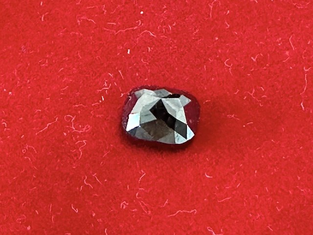 Diamant - 2.21 carat natuurlijke zwarte diamant in kussen vorm (gecertificeerd) - afbeelding 3 van  3