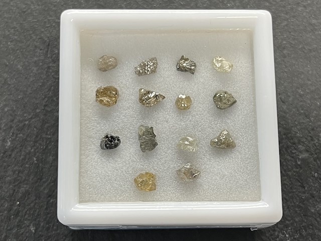 Diamant - 3.08 carat ruwe diamant - afbeelding 1 van  4