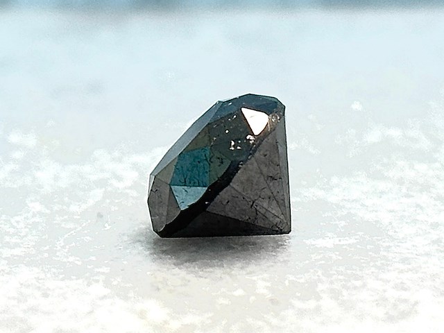 Diamant - 3.09 carat natuurlijke zwarte diamant - afbeelding 2 van  5