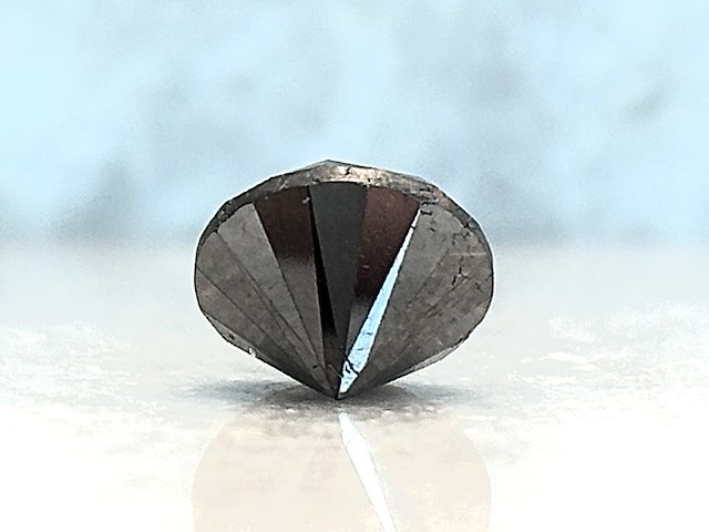 Diamant - 3.65 carat natuurlijke zwarte diamant - afbeelding 3 van  5