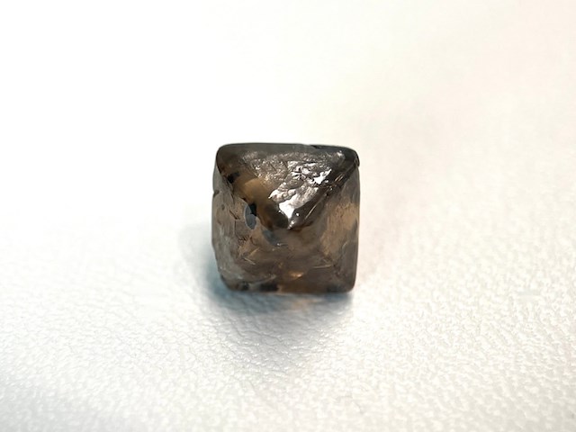 Diamant - 4.01 carat carat echte ruwe diamant - oktaeder vorm - afbeelding 3 van  5
