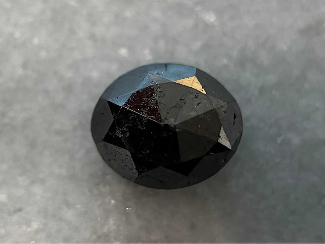 Diamant - 4.16 carat zwarte natuurlijke diamant - afbeelding 4 van  5