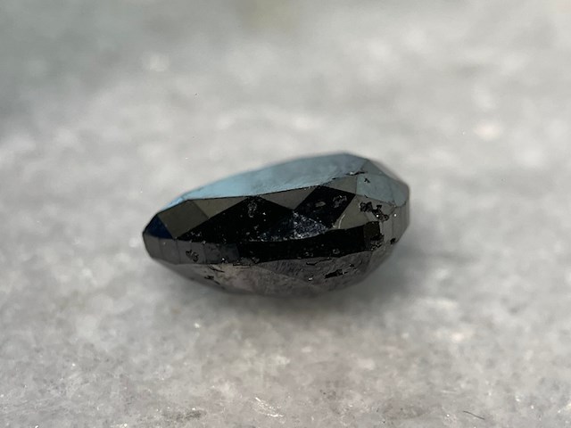 Diamant - 4.37 carat zwarte natuurlijke diamant - afbeelding 2 van  6