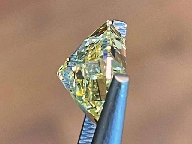 Diamant - 4.80 carat natuurlijke fancy colour diamant (gecertificeerd/investeringsobject) - afbeelding 3 van  6
