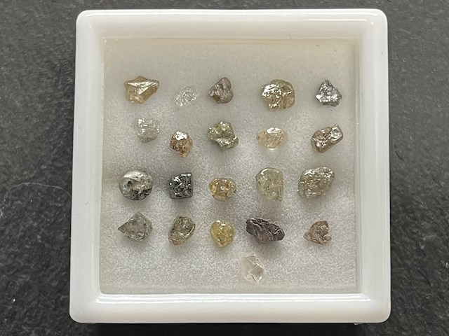 Diamant - 5.03 carat ruwe diamant - afbeelding 1 van  4