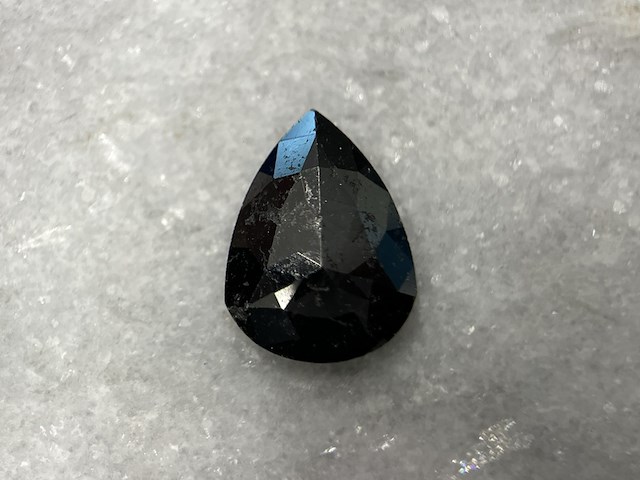 Diamant - 5.29 carat zwarte natuurlijke diamant (enhanced) - afbeelding 1 van  6