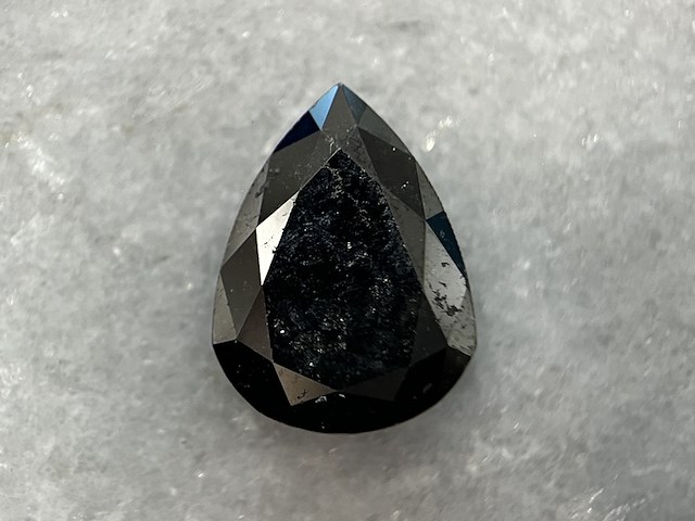 Diamant - 5.29 carat zwarte natuurlijke diamant (enhanced) - afbeelding 3 van  6